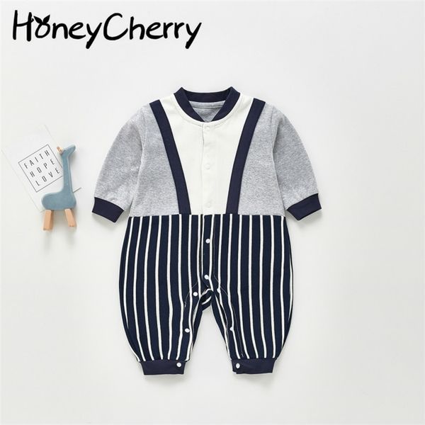 spring boy baby romper fake two piece splicing sling jumpsuit striped casual climbing baby boy 210702, Blue
spring boy baby romper fake two piece splicing sling jumpsuit striped casual climbing baby boy 210702, Blue