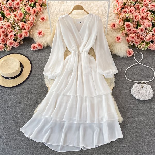 vintage v-neck white chiffon long dress for women v-neck lantern sleeve cascading ruffle high waist maxi robe female 2021, Black;gray
vintage v-neck white chiffon long dress for women v-neck lantern sleeve cascading ruffle high waist maxi robe female 2021, Black;gray