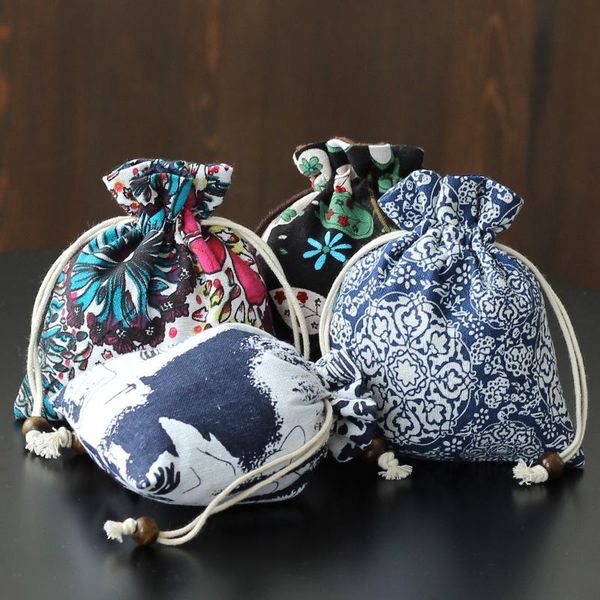 storage bags ethnic floral handmade linen cloth drawstring travel cosmetic velvet jewellery pouches thicken collection bag
storage bags ethnic floral handmade linen cloth drawstring travel cosmetic velvet jewellery pouches thicken collection bag