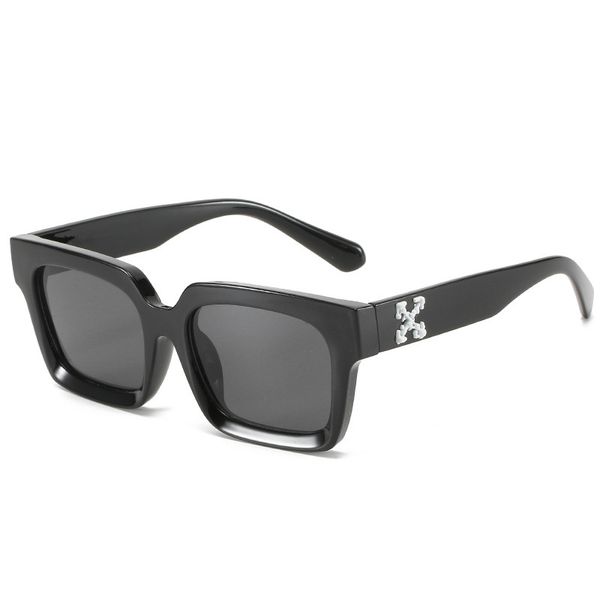 brand design place large frames sunglasses for women fashion classic retro summer outdoor driving sunglasses shades glasses, Silver
brand design place large frames sunglasses for women fashion classic retro summer outdoor driving sunglasses shades glasses, Silver