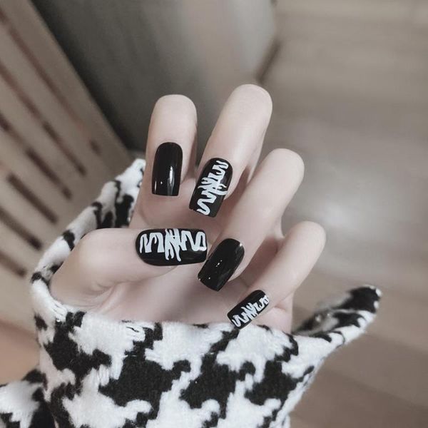 false nails 24pcs dark wear finished nail tablet removable manicure girls ballerina full cover fingernails tips, Red;gold
false nails 24pcs dark wear finished nail tablet removable manicure girls ballerina full cover fingernails tips, Red;gold