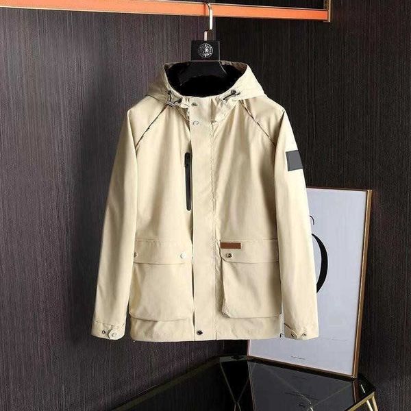 2021 high end luxury autumn and winter new men's jacket fashion windbreaker simple multi-functional leisure comfortable superior coat m, Black;brown
2021 high end luxury autumn and winter new men's jacket fashion windbreaker simple multi-functional leisure comfortable superior coat m, Black;brown