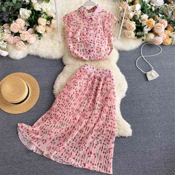 summer women's sets korean holiday style sleeveless shirt printed pleated skirt casual female two-piece ll954 210506, White
summer women's sets korean holiday style sleeveless shirt printed pleated skirt casual female two-piece ll954 210506, White