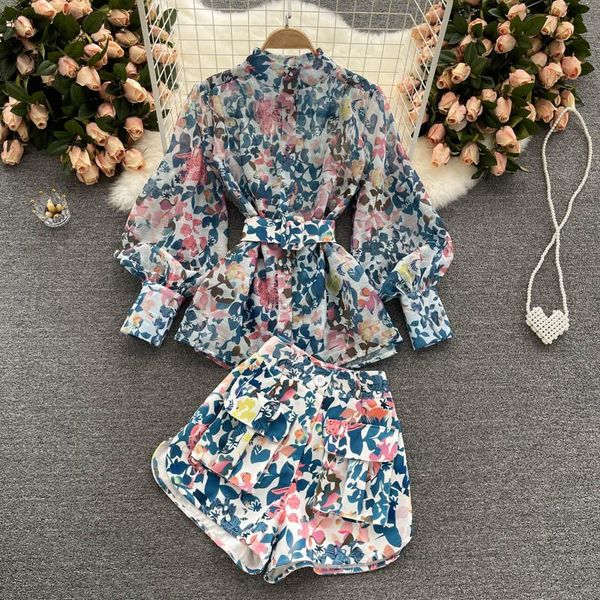 women's tracksuits suit spring and summer ladies celebrity style temperament shirt women retro printed wide-leg shorts two-piece, Gray
women's tracksuits suit spring and summer ladies celebrity style temperament shirt women retro printed wide-leg shorts two-piece, Gray
