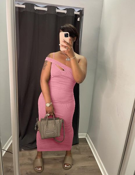 casual dresses 2021 ladies fashion slim street and elegant temperament solid color one-shoulder long dress, Black;gray
casual dresses 2021 ladies fashion slim street and elegant temperament solid color one-shoulder long dress, Black;gray