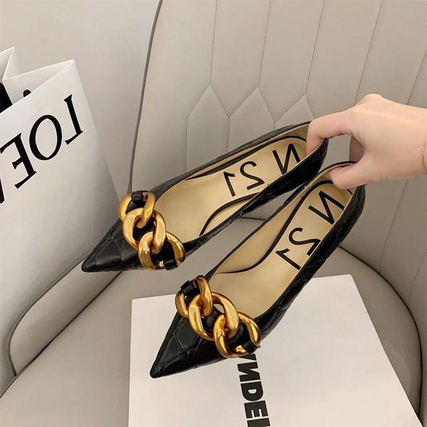 dress shoes 2021 autumn winter fashion versatile french banquet thin pointed metal chain temperament high heels, Black
dress shoes 2021 autumn winter fashion versatile french banquet thin pointed metal chain temperament high heels, Black