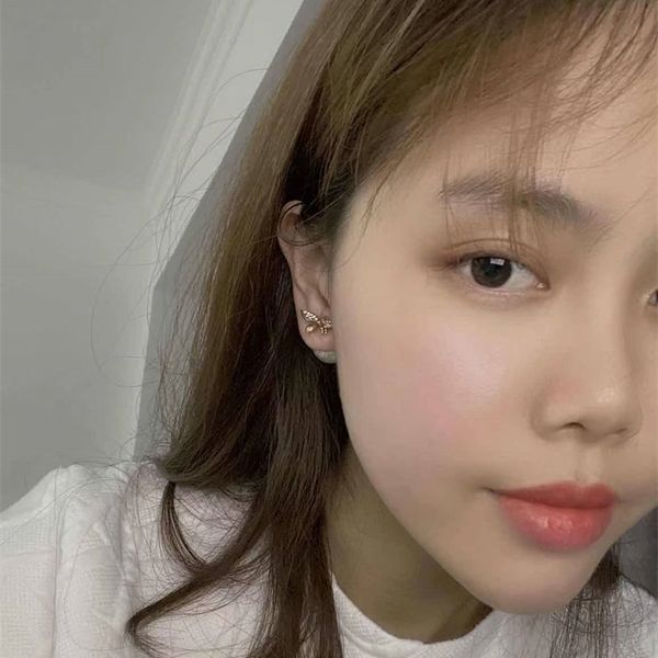 70% off outlet online bee pearl earrings and generous, Silver 
70% off outlet online bee pearl earrings and generous, Silver
