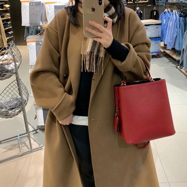 fashion leather drawstring bag classic bucket womens messenger handbag luxury all-match single shoulder bags retro two-tone handbags
fashion leather drawstring bag classic bucket womens messenger handbag luxury all-match single shoulder bags retro two-tone handbags