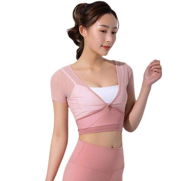 yoga outfit 2021 summer breathable mesh deep v short sleeve beauty back fitness t-shirt sports slim kink design women sexy
yoga outfit 2021 summer breathable mesh deep v short sleeve beauty back fitness t-shirt sports slim kink design women sexy