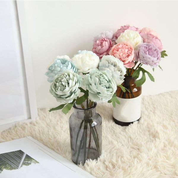 simulation flower single head artificial rose home decoration wedding festival decor pr sale decorative flowers & wreaths
simulation flower single head artificial rose home decoration wedding festival decor pr sale decorative flowers & wreaths