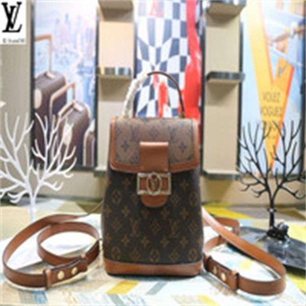 brand designer luxury x8gi mm44391 women backpacks fashion women shows oxidized leather business bags totes messenger bags
brand designer luxury x8gi mm44391 women backpacks fashion women shows oxidized leather business bags totes messenger bags