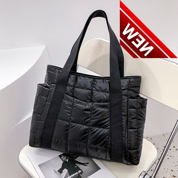 2022 hit winter brand textured padded design duffel women bag nylon big totes plaid shoulder bags designer shopper handbags
2022 hit winter brand textured padded design duffel women bag nylon big totes plaid shoulder bags designer shopper handbags
