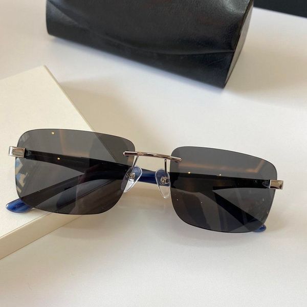 artist square sunglasses elegant design clean lines color matching materials temples unique texture roundness decorated with logos the low-k, White;black
artist square sunglasses elegant design clean lines color matching materials temples unique texture roundness decorated with logos the low-k, White;black
