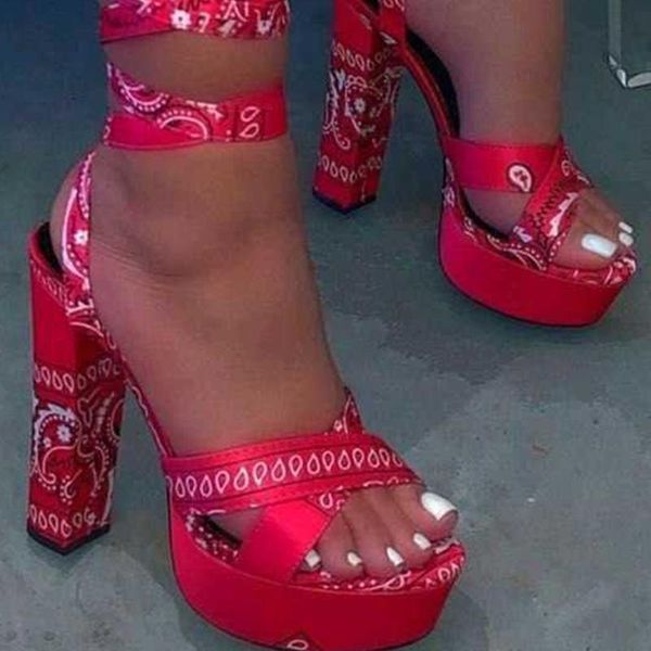 2021summer shoes women ankle strap sandals ladies high heel slippers candy color open toes thick fashion female slides, Black
2021summer shoes women ankle strap sandals ladies high heel slippers candy color open toes thick fashion female slides, Black