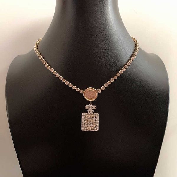 2021 brand fashion jewelry women vintage crystal chain perfume bottle pendants choker chain necklace party fine fashion jewelry, Silver
2021 brand fashion jewelry women vintage crystal chain perfume bottle pendants choker chain necklace party fine fashion jewelry, Silver