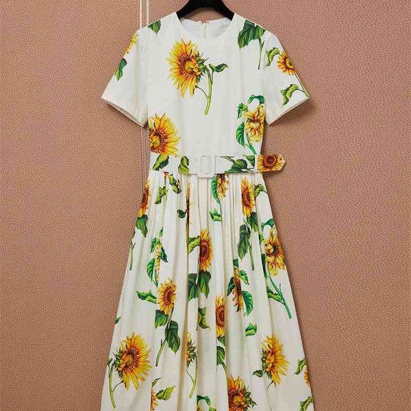 truevoker runway fashion 100% cotton designer dress lady short sleeve flower print pocket prom robe mujer festa vestido 210602, Black;gray
truevoker runway fashion 100% cotton designer dress lady short sleeve flower print pocket prom robe mujer festa vestido 210602, Black;gray