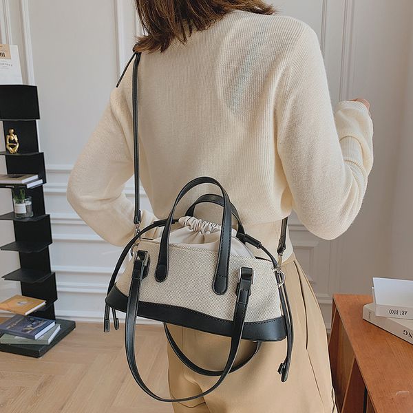 handbagswomen's 2021 autumn and winter new canvas contrast color drawstring bucket women's portable single shoulder messenger armp, Silver
handbagswomen's 2021 autumn and winter new canvas contrast color drawstring bucket women's portable single shoulder messenger armp, Silver