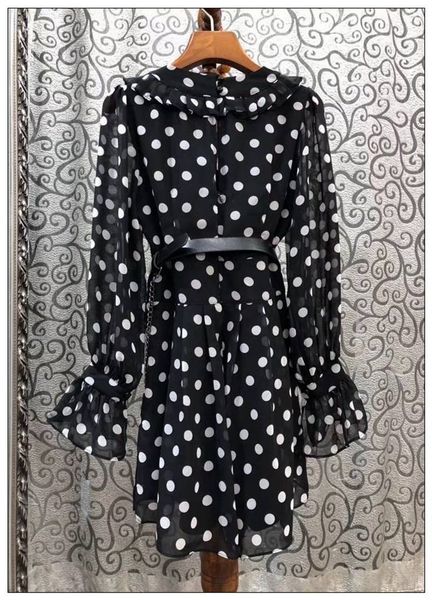 jackets jumpsuit shorts summer style women v-neck polka dot print metal chain belt deco long sleeve caual playsuits, Black;brown
jackets jumpsuit shorts summer style women v-neck polka dot print metal chain belt deco long sleeve caual playsuits, Black;brown