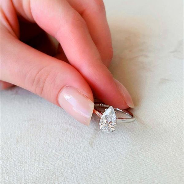 cluster rings randh 1.5 10*6mm pear cut d color solitaire women's moissanite engagement 14k solid white gold simple style for gift, Golden;silver
cluster rings randh 1.5 10*6mm pear cut d color solitaire women's moissanite engagement 14k solid white gold simple style for gift, Golden;silver