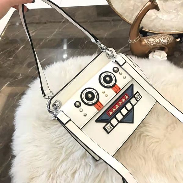 handbag luxury cross body designer shoulder bags genuine leather different colors various styles high-quality fashion brand with original bo
handbag luxury cross body designer shoulder bags genuine leather different colors various styles high-quality fashion brand with original bo