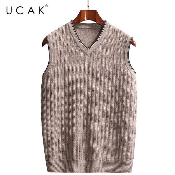 men's vests 2021 classic v-neck striped vest sweater men clothing ucak brand autumn streetwear pull homme male clothes u1298, Black;white
men's vests 2021 classic v-neck striped vest sweater men clothing ucak brand autumn streetwear pull homme male clothes u1298, Black;white