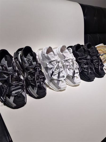 designer sneakers bottom is red below shoe low cut suede spike shoes for men and women luxury party wedding crystal leather sneaker 35-46, Black
designer sneakers bottom is red below shoe low cut suede spike shoes for men and women luxury party wedding crystal leather sneaker 35-46, Black