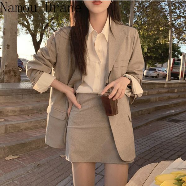 casual dresses step out pencil 2 pieces ladies suit blazer 2021 retro solid set single-breasted jacket &d, Black;gray
casual dresses step out pencil 2 pieces ladies suit blazer 2021 retro solid set single-breasted jacket &d, Black;gray