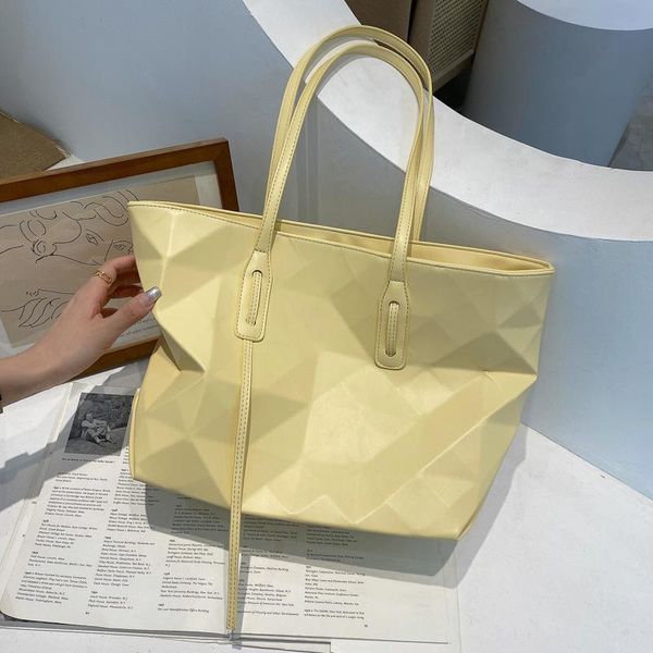 evening bags large-capacity female bag 2021 summer three-dimensional lady tote shoulder fashion handbag
evening bags large-capacity female bag 2021 summer three-dimensional lady tote shoulder fashion handbag