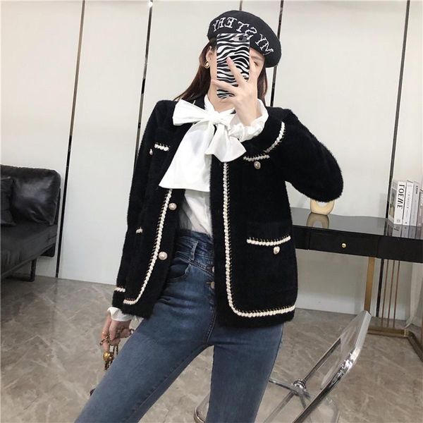 women's jackets autumn winter womens jacket 2021 vintage pearl single-breasted furry ladies retro style long loose cashmere coat, Black;brown
women's jackets autumn winter womens jacket 2021 vintage pearl single-breasted furry ladies retro style long loose cashmere coat, Black;brown