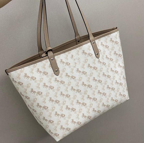 fashion luxury designer bags women leather handbags female mother package bag hand bill of lading shoulder
fashion luxury designer bags women leather handbags female mother package bag hand bill of lading shoulder