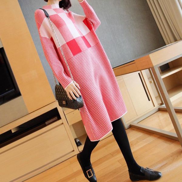 casual dresses 2021 autumn winter arrival knitted sweater dress women long sleeve print plaid midi loose korean fall robe, Black;gray
casual dresses 2021 autumn winter arrival knitted sweater dress women long sleeve print plaid midi loose korean fall robe, Black;gray