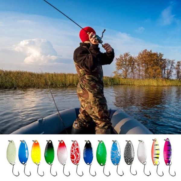 43/12pcs fishing spoon lure set metal baits trout for char and perch with tackle box fake lures hook hooks
43/12pcs fishing spoon lure set metal baits trout for char and perch with tackle box fake lures hook hooks