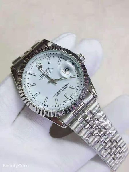 High-quality men's quartz watch is fitted with Swiss movement, luxury, simple and generous calendar, waterproof sergeant movement, Slivery;brown
High-quality men's quartz watch is fitted with Swiss movement, luxury, simple and generous calendar, waterproof sergeant movement, Slivery;brown