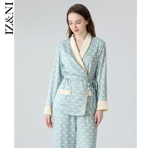 women's sleepwear 2021 pajamas women long sleeve winter ice silk velvet thickening printed letters suits the female that occupy home, Black;red
women's sleepwear 2021 pajamas women long sleeve winter ice silk velvet thickening printed letters suits the female that occupy home, Black;red