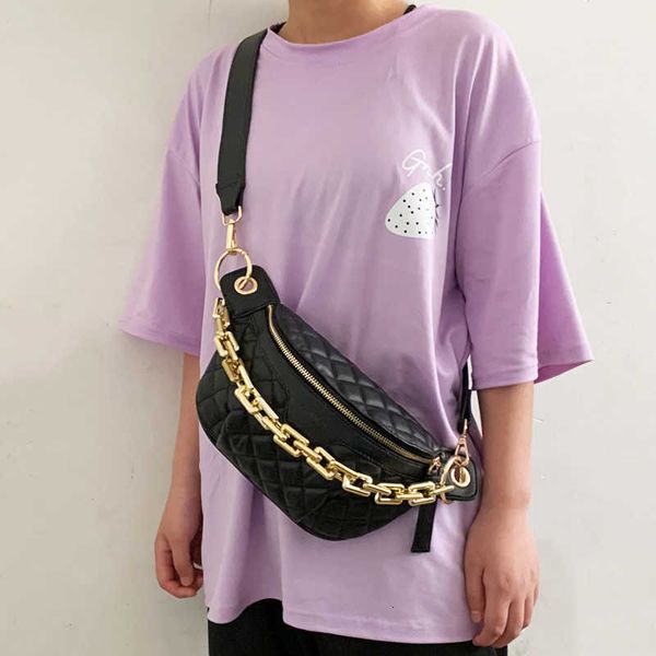 chain cht women's 2021 fashion single shoulder lattice cross saddle portable small bag
chain cht women's 2021 fashion single shoulder lattice cross saddle portable small bag
