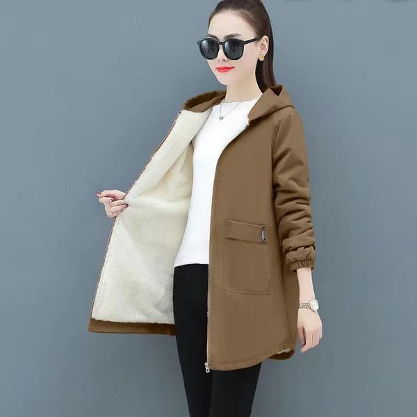 women's trench coats l-6xl coat for women hooded long jackets thick warm winter windbreaker plus velvet middle aged mother jacket, Tan;black
women's trench coats l-6xl coat for women hooded long jackets thick warm winter windbreaker plus velvet middle aged mother jacket, Tan;black