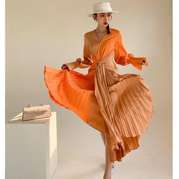 casual dresses 2021 color matching pleated long dress belt design v-neck mid-calf flared cuffs women's, Black;gray
casual dresses 2021 color matching pleated long dress belt design v-neck mid-calf flared cuffs women's, Black;gray