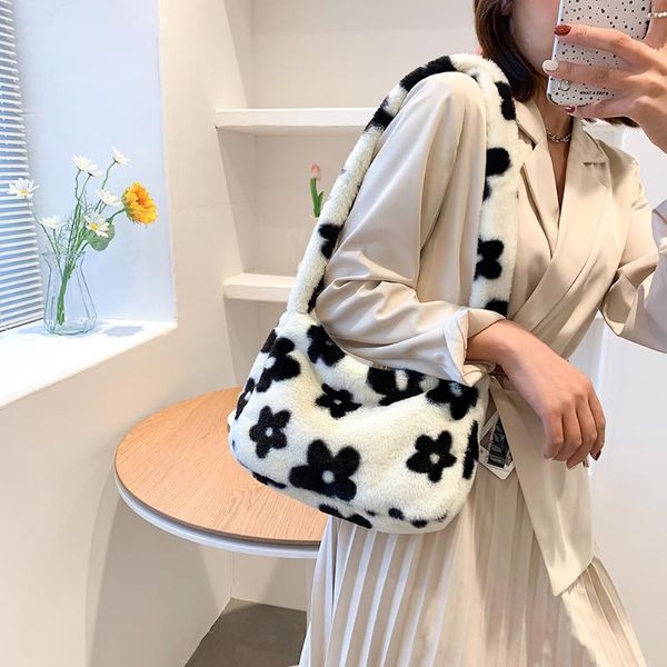 evening bags women fashion flower print hit color shoulder bag female autumn winter crossbody casual plush messenger for girls
evening bags women fashion flower print hit color shoulder bag female autumn winter crossbody casual plush messenger for girls