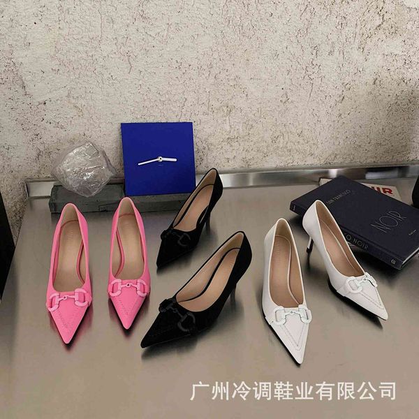 single shoe women mid heel autumn shallow mouth single shoe women's pointed button small heel large single shoe women's shoes, Black 
single shoe women mid heel autumn shallow mouth single shoe women's pointed button small heel large single shoe women's shoes, Black