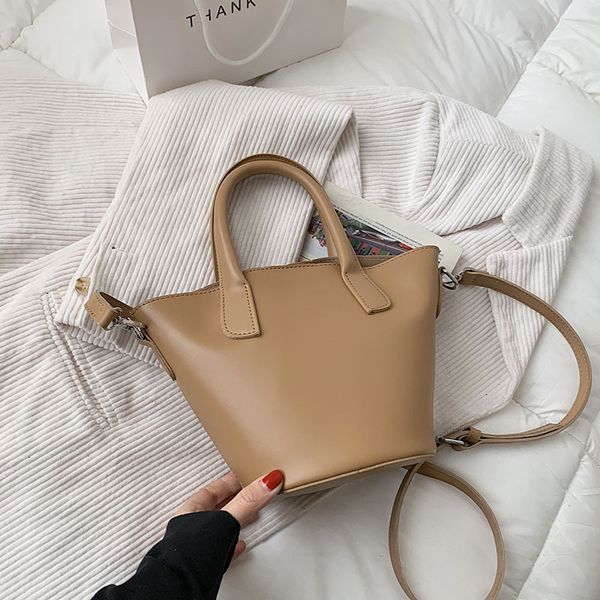 han edition one shoulder inclined bag leisure large capacity solid color basket hand-held bucket
han edition one shoulder inclined bag leisure large capacity solid color basket hand-held bucket
