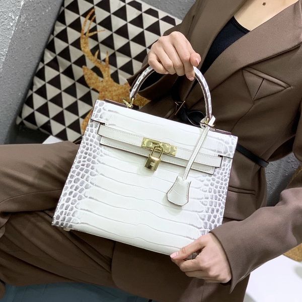 design h25cm 28cm alligator women's trend versatile one shoulder diagonal leather handbag j2ln
design h25cm 28cm alligator women's trend versatile one shoulder diagonal leather handbag j2ln