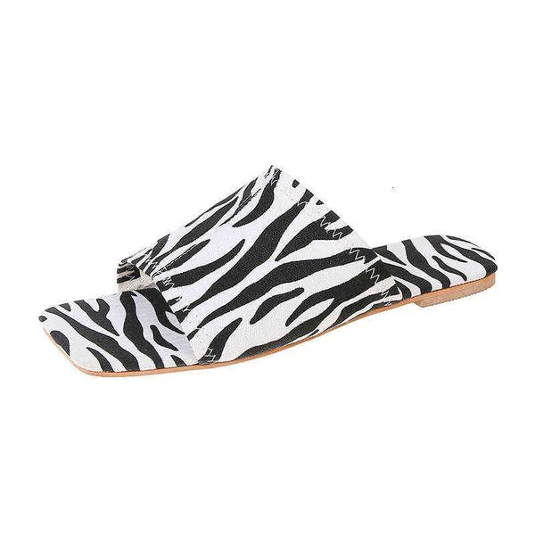 2022 spring and summer style square head women's slippers flat heel large size cool shoes straight, Black
2022 spring and summer style square head women's slippers flat heel large size cool shoes straight, Black
