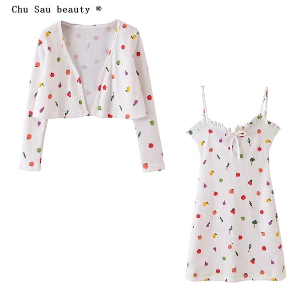 new two pieces suit woman white v-neck long-sleeved sweet slim holiday fruit print knitted cardigan + mini strap dress 210330
new two pieces suit woman white v-neck long-sleeved sweet slim holiday fruit print knitted cardigan + mini strap dress 210330