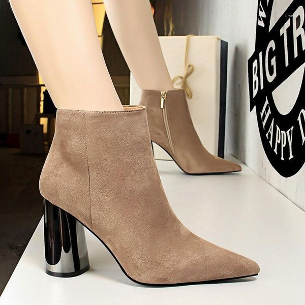 boots ankle length flock women fashion pointed toe high heel shoes winter ladies 20211, Black
boots ankle length flock women fashion pointed toe high heel shoes winter ladies 20211, Black
