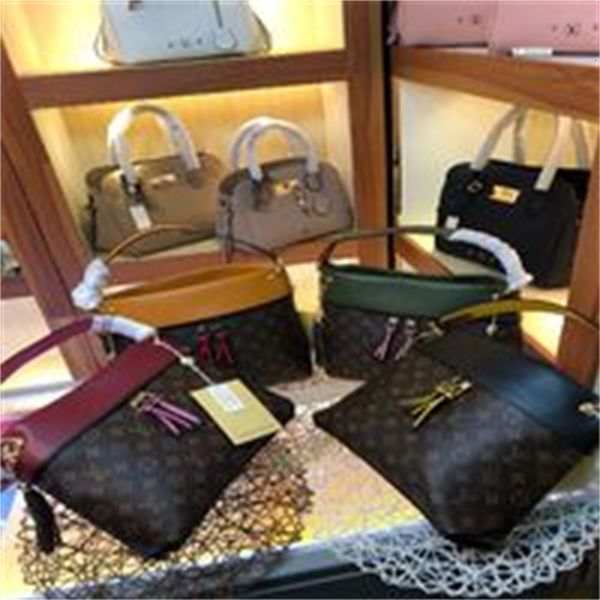 designer luxury 8lw2 m43159 crossbody bag women handbags iconic bags handles shoulder bags totes cross body bag clutches brand evening 
designer luxury 8lw2 m43159 crossbody bag women handbags iconic bags handles shoulder bags totes cross body bag clutches brand evening