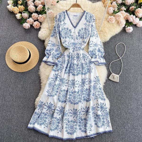 casual dresses european women's 2021 summer vestidos lace edge v-neck puff sleeve slim printed midi dress dk346, Black;gray
casual dresses european women's 2021 summer vestidos lace edge v-neck puff sleeve slim printed midi dress dk346, Black;gray