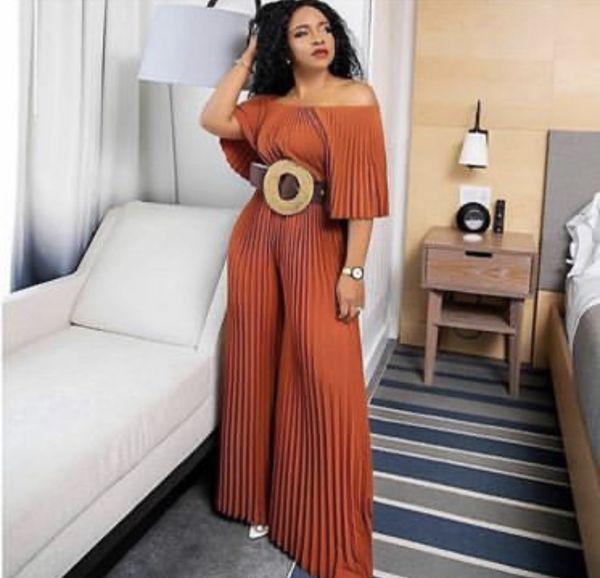2021women off shoulder jumpsuit loose pleated high waist half sleeve fashion party clubwear night date out female playsuits new, Black;white
2021women off shoulder jumpsuit loose pleated high waist half sleeve fashion party clubwear night date out female playsuits new, Black;white