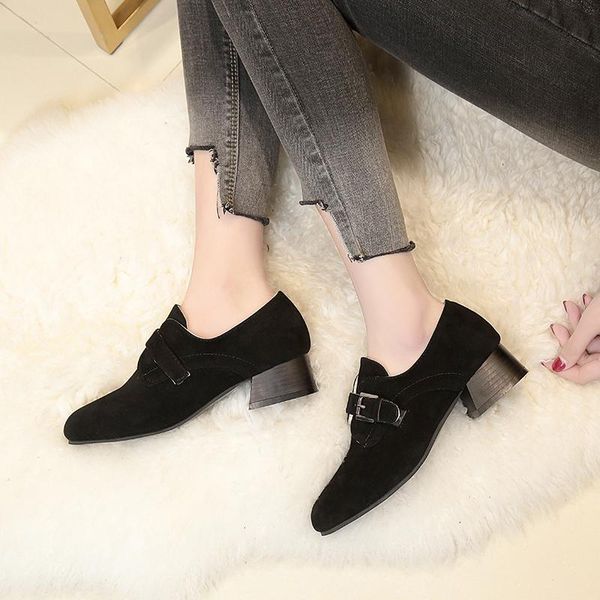 dress shoes the patent leather female 2021 spring thick with square head deep mouth in u22-12, Black
dress shoes the patent leather female 2021 spring thick with square head deep mouth in u22-12, Black