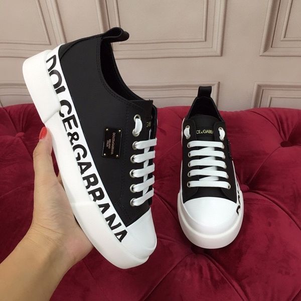 2021 designer sneakers beige men trainers vintage luxury ladies shoes designer sneakers size35-45, Black;red
2021 designer sneakers beige men trainers vintage luxury ladies shoes designer sneakers size35-45, Black;red
