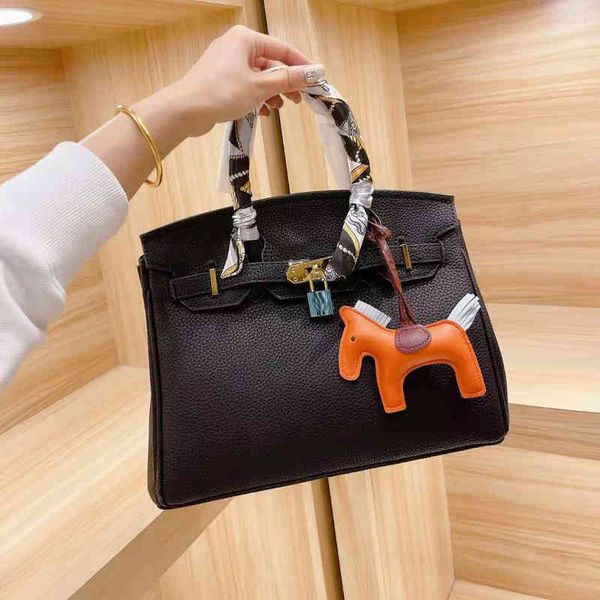 luxury famous women's shoulder bags fashion cosmetic bag totes crocodile h home handbags designed by famous designer cross body purses
luxury famous women's shoulder bags fashion cosmetic bag totes crocodile h home handbags designed by famous designer cross body purses